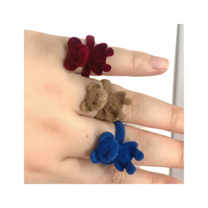 Anello di moda aperto in velluto orso Design accessorio elegante - Product Image 1
