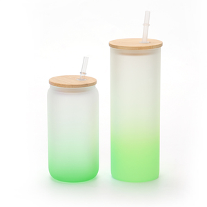 Vaso de agua transparente esmerilado de 500/700 ml, sin BPA, a prueba de fugas, para sublimación, con forma de lata de cerveza, tapa de bambú y pajita. - Product Image 3