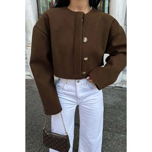 Chaqueta de Mujer con Detalle de Botones Marrones - Product Image 2