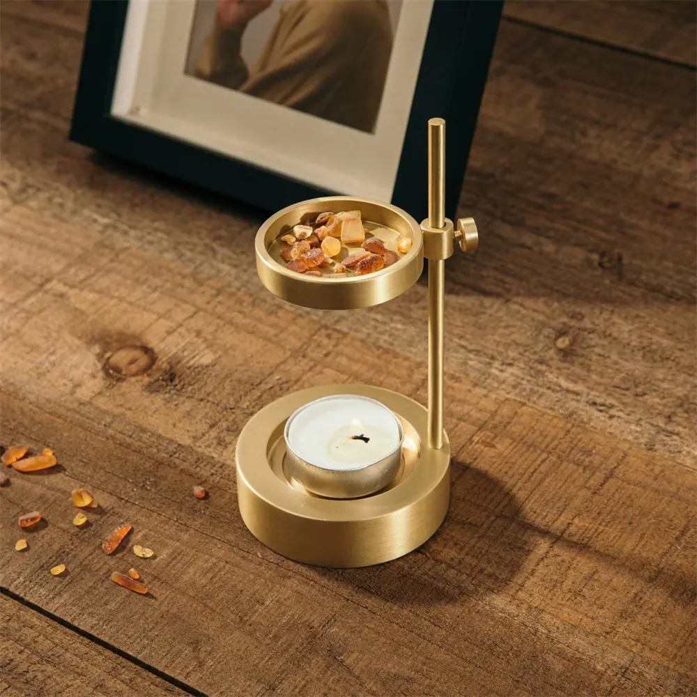 MAXERY Light Luxo Popular Satin Brass Fragrance Wax Melt Burner Aromatherapy Oil Candle Holder para Home Decor