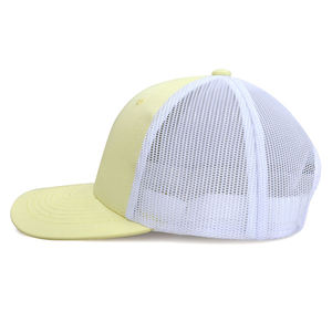 Casquette en maille respirante jaune pâle OEM/ODM – Chapeau de camionneur sportif d'été pour la plage et les voyages - Product Image 4
