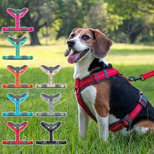 LOW MOQ Arnés para mascotas Fabricantes Diseño personalizado Arnés ajustable para perros Estilo Y con neopreno acolchado - Product Image 1