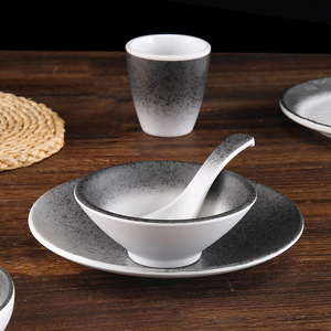 Juego de vajilla de melamina retro japonesa, juego de tazas de restaurante de cuatro piezas de diseño moderno, tazón de sopa de olla caliente, plato pequeño, cuchara comercial - Product Image 3