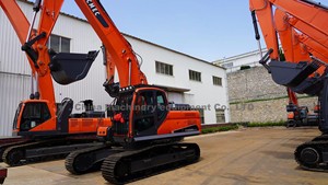 Nueva Excavadora Hidráulica de Orugas YH225 de 22 Toneladas de Marca China con Motor en Venta, Alta Eficiencia y Gran Potencia - Product Image 2