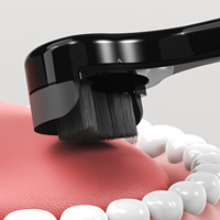 Grattoir à langue incurvé confortable en silicone doux pour la peau, avec micro-brins ultra-fins, outil buccal quotidien familial