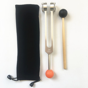 Vente directe d'usine de diapasons de yoga en alliage d'aluminium OM136.1, diapasons OM avec marteau de massage. - Product Image 5