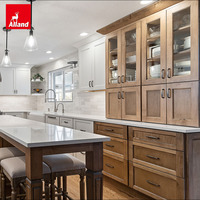 Armoire de cuisine modulaire personnalisée en bois massif chêne blanc Alland, style Shaker moderne, panneau peint bicolore, pour villa