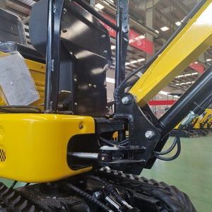 Mini-excavatrice tractable de 0,8 tonne, 1,5 tonne, 1 tonne, pour usage domestique, avec certification EPA CE OEM, mini-pelleuse R308, micro-excavatrice agricole - Product Image 4