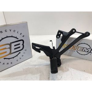 Poggiapiedi Posteriore Destro Kawasaki Z1000SX 2011-2016, Parte Compatibile per Moto - Product Image 1