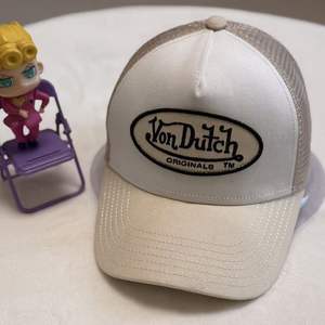 Customized <strong>Von</strong> Sports <strong>Hat</strong> Custom Embroidered <strong>Dutch</strong> Trucker <strong>Hat</strong> Available on a First-come, First-served Basis - Product Image 6