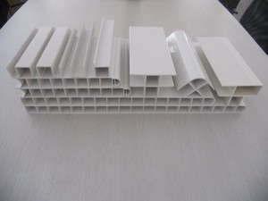 Pannelli in PVC Bianco Cavo per Recinti di Maiali, Pannelli per Stalle, Recinzioni in PVC per Allevamento - Product Image 2