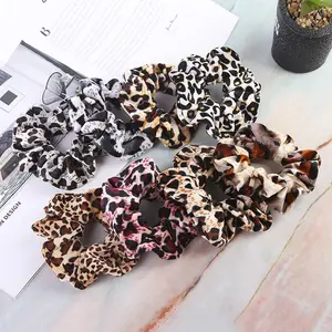 Aksesori Rambut Wanita Grosir 2019 Ikat Rambut Elastis Velvet Cetakan Hewan Macan Tutul Kain Pengikat Rambut Scrunchies