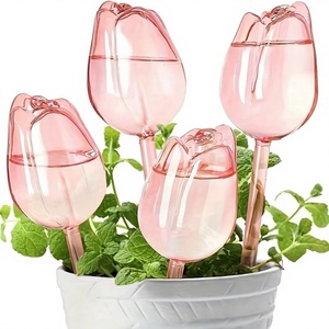 Globo transparente con forma de tulipán para autorriego de plantas, con puntas de goteo automáticas para flores, decorativo, para interiores. - Product Image 1