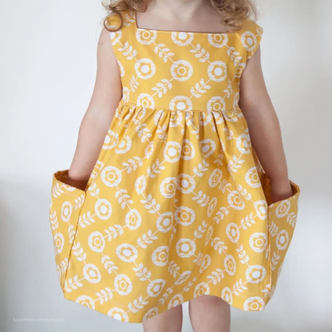 Özelleştirilebilir bebek Retro Modern büyük ağız kare cep elbise çiçek baskı kemerli elbise