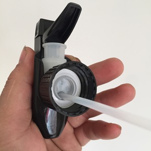 เครื่องพ่นสีดำสำหรับเครื่องสำอาง 28 410 ปืนฉีดแบบแมนนวล ด้ามจับสูง ใช้ในครัว ป้องกันการรั่วซึม - Product Image 2