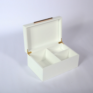 Elegant Wood Box for Cosmetic Skincare Beauty Jewelry Wholesale Customized Lacquer Ware with Flip Lid Display Case