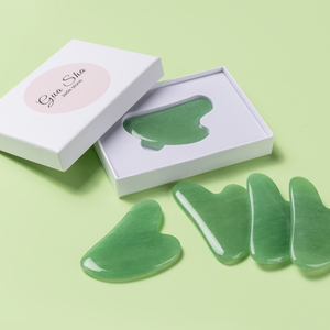 Strumento Gua Sha <span class=keywords><strong>in</strong></span> Vera Giada Naturale con Logo Personalizzato, <span class=keywords><strong>Massaggiatore</strong></span> Facciale per Modellare il Contorno della Mascella e Ridurre il Gonfiore - Product Image 1