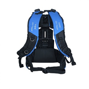 Pulvérisateur à dos ULV de 4,5 L avec éclairage de travail LED, conception à double batterie remplaçable et interface de batterie OEM pour la pulvérisation en extérieur - Product Image 6
