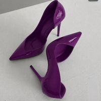 OEM/ODM Talons Aiguilles Luxus Slip-on Pumps mit Spitzer Zehenpartie und Seitlichem Hohldesign aus Lackleder für Damen mit Hohem Absatz