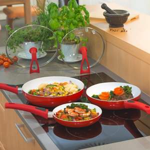 Ensemble de casseroles en aluminium de qualité supérieure, moderne, durable et écologique, 5 pièces, couvercle en verre transparent, poignée en bakélite amovible - tailles 28/20 cm pour tous - Product Image 1