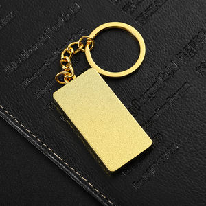 Porte-clés de luxe plaqué or en alliage de Zinc, porte-clés en métal, Logo en relief, lettre, porte-clés personnalisé, vente en gros - Product Image 6