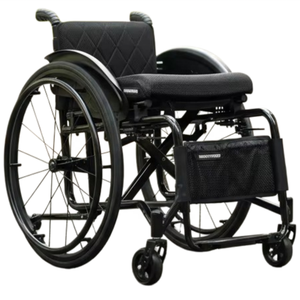 Fauteuil roulant manuel en alliage d'aluminium léger avec dossier pliable et roues arrière de 24 pouces pour <span class=keywords><strong>personne</strong></span> handicapée - Product Image 1