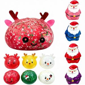 Nouvel Arrivage en Gros : Jouet Squishy en forme de Boule de Noël avec Bois de Cerf, Doux et Anti-stress, Jouet Alimentaire de Simulation, Cadeau de Noël, Boîte Mystère - Product Image 1