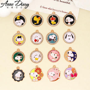 Материалы для рукоделия: подвеска-брелок из цинкового сплава с эффектом капель масла, в виде мультяшной белой собаки, для изготовления украшений своими руками - Product Image 2