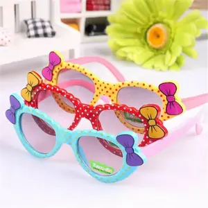 Fashionable Colorful Bow UV Resistant Sunglasses for Children Baby Girls Decorative Polarized Sun Glasses with Blue White Frames