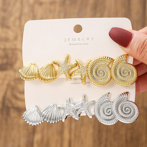 Pendientes de Aro Minimalistas con Conchas Marinas y Tachuelas Metálicas para Mujer, Joyería para Vacaciones en la Playa, Verano 2025, Origen Yiwu - Product Image 1