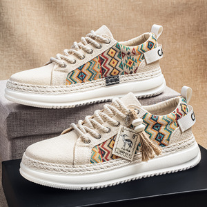 Zapatos de lona para hombre, modelo nuevo de verano 2026, transpirables, de tela fina de lino, estilo deportivo, con suela gruesa que aumenta la altura. - Product Image 1