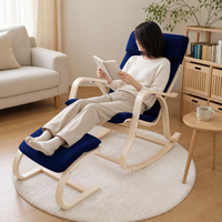 Ensemble Fauteuil à Bascule et Repose-Pieds Moderne Bleu Marine avec Revêtement Doux et Base Courbe en Bois pour Ameublement Domestique – Vente en Gros