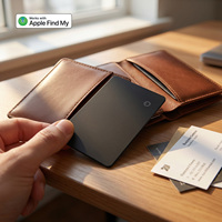 Certifié MFI pour AirTag Workcard Carte de localisation globale en plastique étanche avec positionnement AGPS Chargeur sans fil et étiquette de portefeuille