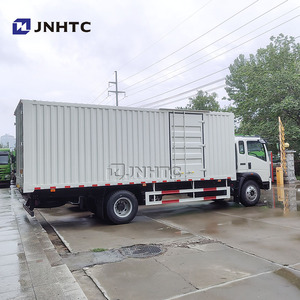 Camion léger Howo à 6 roues nouveau petit fourgon de conteneur chinois pour la livraison de fret carburant diesel Euro 2 norme d'émission 4x2 Yuchai - Product Image 2