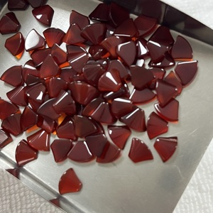 Pierre d'agate rouge en forme d'éventail 8x8mm 10x10mm 12x12mm pour la fabrication de pendentifs et de boucles d'oreilles - Product Image 6