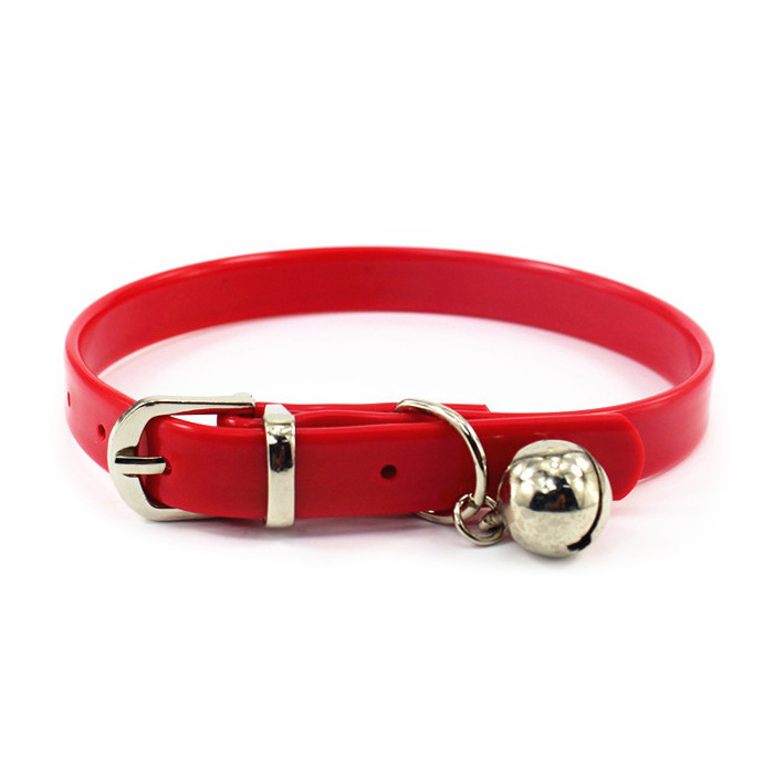 Rouge avec cloche en argent