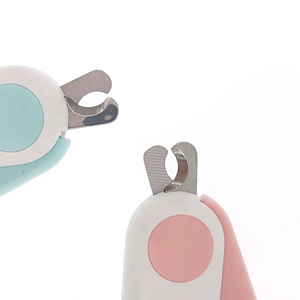Mini Cortauñas LED para Perros y Gatos, Recortador de Acero Inoxidable para Mascotas con Funciones Sostenibles para el Cuidado de las Uñas - Product Image 6