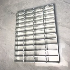 Factory Supplies prices High-quality Metal Building Materials Hot-dip Galvanized Floor Steel Grating