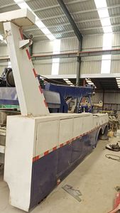 Camion de remorquage et de dépannage 40 tonnes avec plateau pour déblaiement de voies - Product Image 3