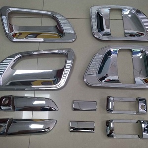 ชุดแต่งรถยนต์ ABS โครเมียมคุณภาพสูง ครบชุด พร้อมฝาครอบไฟหน้าและฝาถังน้ำมัน ติดตั้งง่าย สำหรับรถยนต์โตโยต้า ไฮเอซ ปี 2015- - Product Image 2