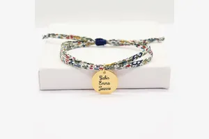 Bracelet en Tissu <span class=keywords><strong>Cordon</strong></span> <span class=keywords><strong>Liberty</strong></span> Personnalisé, Médaille Prénom Gravée, Bracelet Fleuri Coloré, Cadeau pour Maman - Product Image 2