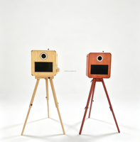 Photomaton vintage en bois avec écran tactile 15,6 pouces, anneau lumineux LED, hauteur de caméra réglable, impression instantanée pour mariage, fête, événement