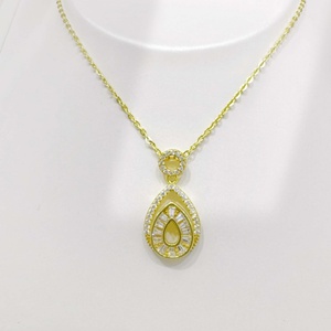 Collar de plata de ley 925 con diseño geométrico de mariposa, chapado en oro de 18k, para mujer, ideal como regalo para mamá o novia, modelo 2026. - Product Image 4
