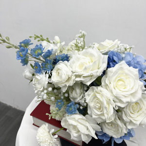 Buket Pengantin Harga Terjangkau dalam Rangkaian Bunga Bola Biru Tua Dekorasi Nude untuk Buket Bunga - Product Image 4