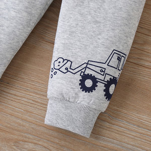 Nouvel arrivage : Ensemble 3 pièces de vêtements pour bébé - Barboteuse, pantalon et veste - Product Image 6
