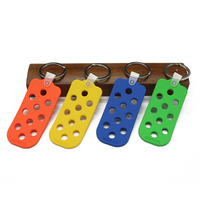 Support de présentation suspendu en PVC pour breloques de chaussures, porte-clés et breloques de créateur pour Jibbitz