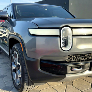 Voiture électrique quatre roues motrices Rivian R1T 2023 - Product Image 4