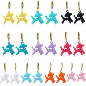 2025 nuevos pendientes de aro Huggie dorados de diseño creativo para mujeres niñas lindo perro de dibujos animados 3D cachorro pendientes de gota de moda para fiestas - Product Image 1