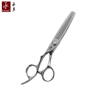 Tijeras de Peluquería para Adelgazar el Cabello para Zurdos GB-630CA, Acero Inoxidable Japonés, Tijeras de Peluquería CNC CHENG YONGHE - Product Image 4