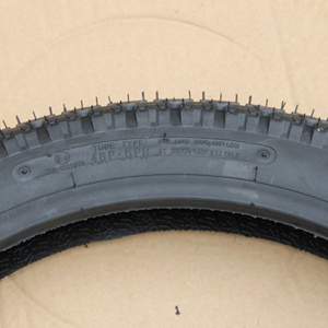 <span class=keywords><strong>Pneu</strong></span> <span class=keywords><strong>moto</strong></span> tout-terrain tubeless robuste 2.75-18, nouveau modèle, best-seller, caoutchouc naturel à profil profond, pour vente en gros usine - Product Image 4